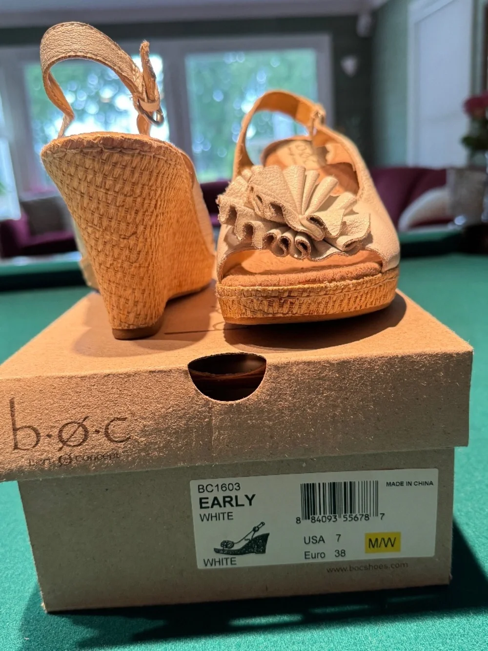 BOC Platform Slingback Adorable White Leather Shoe - Size 7